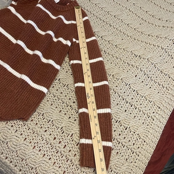 Fate long sleeve cropped wave hem Rust & white wide stripes sweater women’s sz S - Picture 11 of 12